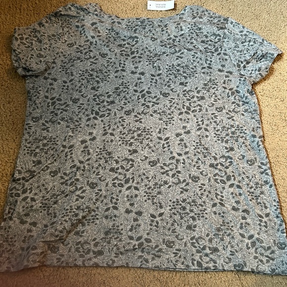 Banana Republic Woman’s Gray Shirt NWT XL - Picture 4 of 5